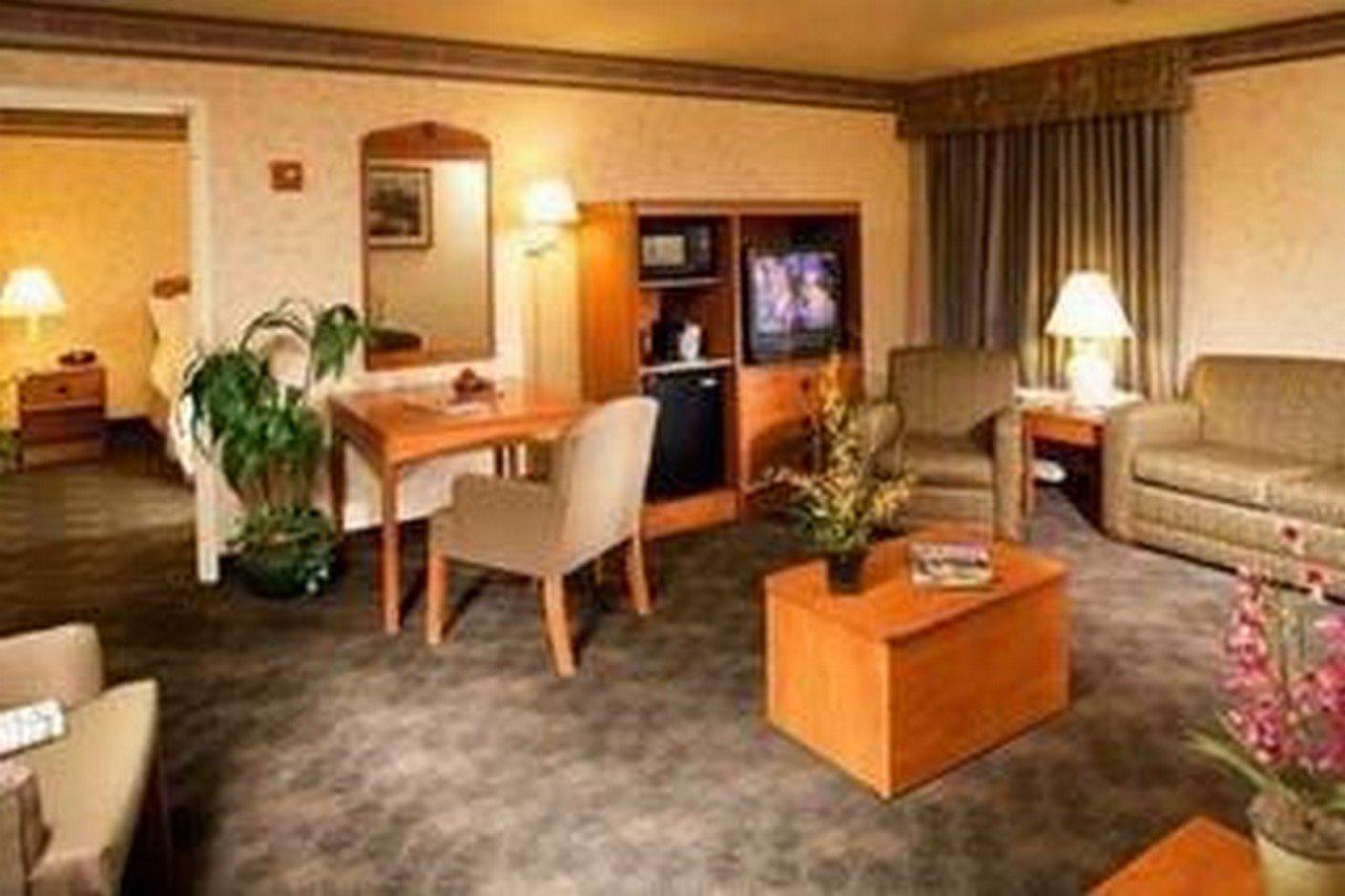 Days Inn Seattle Downtown Exterior photo